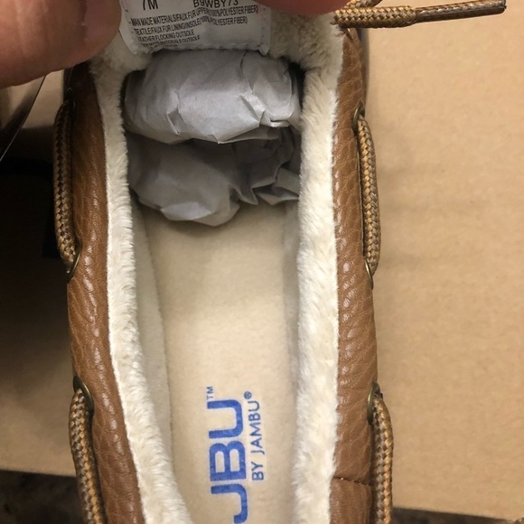 JBU Women’s waterproof shoes, Size 7, Brand new with box, perfect condition - Picture 12 of 13